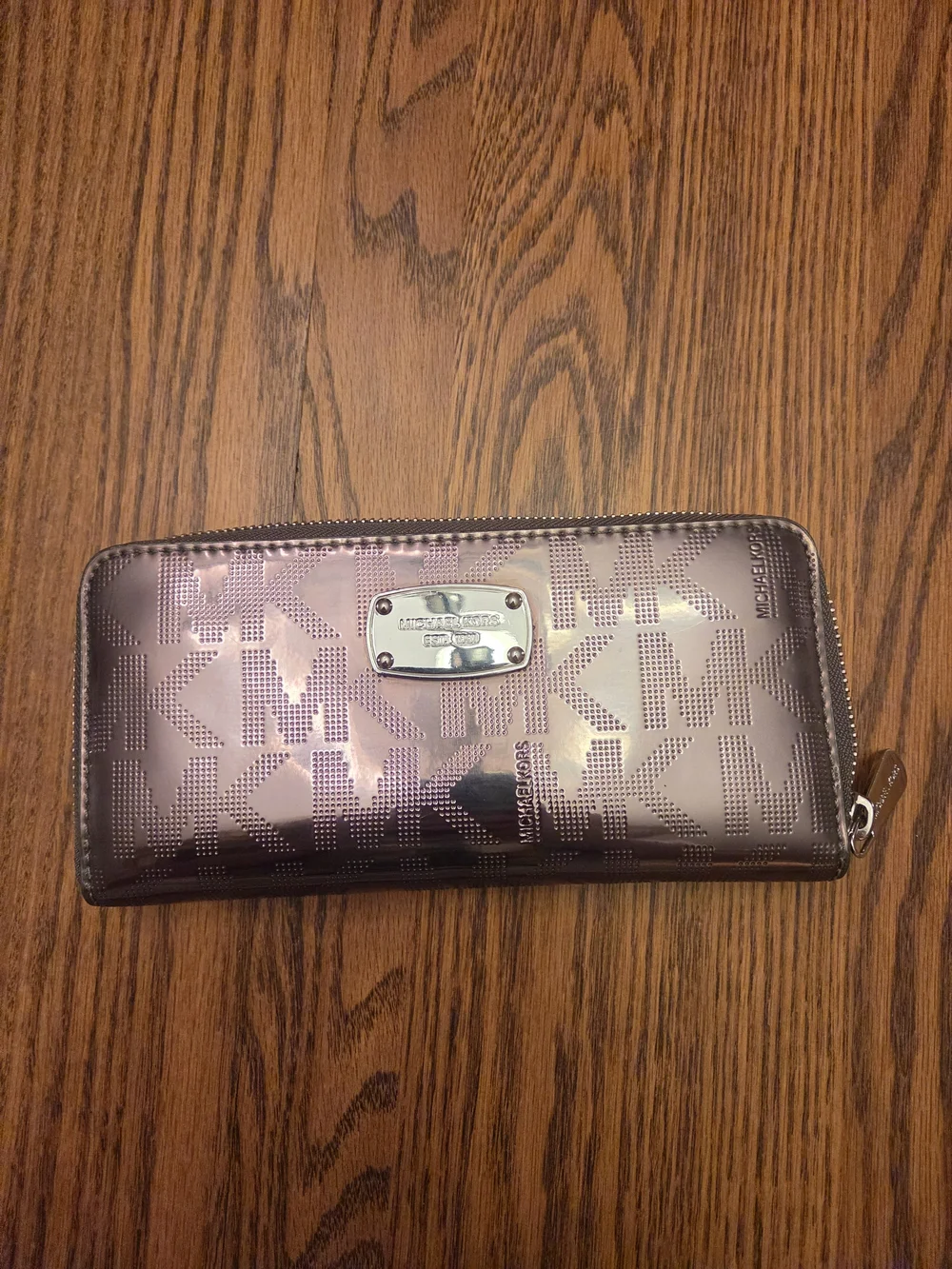 Michael Kors Jet Set East West Tote With Matching Wallet